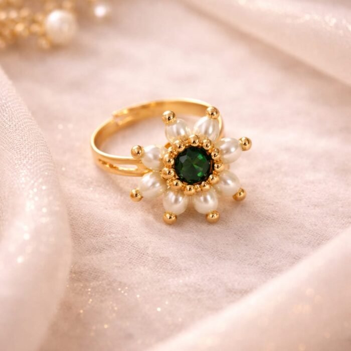 Emerald Bloom Pearl Ring